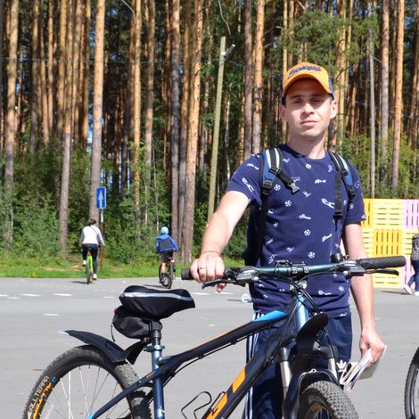 Михаил Зубарев – победитель КМ-2018. Пять лет назад он приехал на велопрогулку на велосипеде тещи, а уехал уже на своем. Выигранный горный велосипед GT служит ему верой и правдой до сих пор!